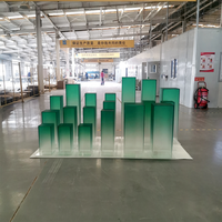 Fabricant de fabrication acrylique sur mesure OEM, socle carré en plexiglas, support de piédestal en acrylique