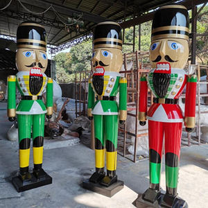 Sculpture <span class=keywords><strong>de</strong></span> roi <span class=keywords><strong>casse</strong></span>-noisettes en fibre <span class=keywords><strong>de</strong></span> verre pour extérieur, idéale pour la décoration <span class=keywords><strong>de</strong></span> Noël et d'événements, en résine, pour affichage festif en centre commercial - Product Image 2