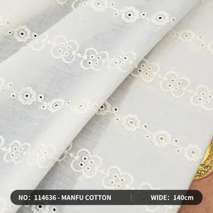Tissu de dentelle en broderie suisse 100% coton avec trous