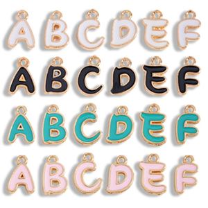 Breloques en émail à motif de lettres de dessin animé A-Z, pendentifs à 26 lettres anglaises en alliage de zinc, accessoires de bijoux DIY pour porte-clés - Product Image 1