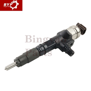 Nosel Semprot Bahan Bakar Suku Cadang Mesin Otomatis untuk Kubota KX080-4 KX080-4S M4-071HDC12 M6060HD M7060HD SSV75 SSV75C SVL75-<span class=keywords><strong>2</strong></span> Grosir - Product Image 1