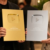 Plaque de récompense personnalisée en métal doré ou argenté avec bouton de lecture, texte gravé sur mesure avec boîte cadeau de luxe pour souvenir de maillot de repère