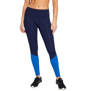 Ensemble de fitness d'été pour femmes : Leggings mi-taille, longueur genou, doux, athlétiques, effet ventre plat, extensibles dans les quatre sens, pour la course et le yoga - Product Image 1