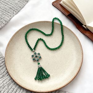 Traditional Chinese Style Green Beaded Necklace Flower Tassel Pendant Long Chain Fashion Jewelry Accessory - Product Image 1