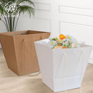 Bolsa de transporte de mano de ramo portátil trapezoidal grande, papel Kraft impermeable y reutilizable para flores frescas, embalaje de abrazo de rosas - Product Image 2
