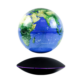 Globo a Levitazione Magnetica 3D Luminoso Rotante Automaticamente Luce LED Notturna Decorazione da Scrivania Regalo Originale per Bambini - Product Image 4