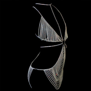 Body chaîne <span class=keywords><strong>sexy</strong></span> entièrement orné de cristaux, lingerie scintillante en strass, harnais multicouche, bijoux pour <span class=keywords><strong>femme</strong></span> pour clubbing, festivals et raves - Product Image 4