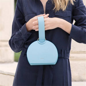 Pochette décontractée en demi-cercle Fourre-tout et sacs à main en cuir PU à poignée supérieure - Product Image 5