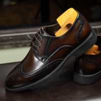 Chaussures Derby pour hommes sculptées à la main, chaussures habillées en cuir gravé vintage à lacets, chaussures de ville formelles, décontractées et élégantes pour le quotidien