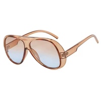 Lunettes de soleil rétro de luxe à grande monture pour femme, nouveau style 2026, pilote noir dégradé, lunettes de soleil cool pour homme, lunettes de soleil monobloc de créateur