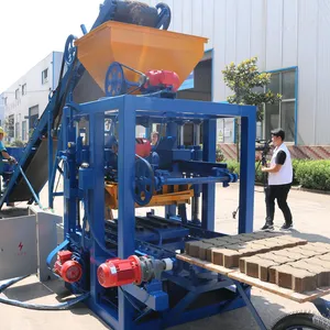 La fabrica vende 인스 트런 멘털 la maquina para fabricar bloques de hormigon semiautomatica QT4-24 콘 alto rendimiento