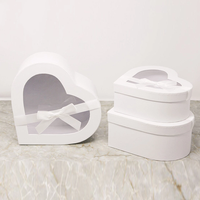 Emballage cadeau en carton pour la Saint-Valentin Couvercle de fenêtre en PVC transparent au design fantaisie avec stratification mate de fleurs de roses en relief