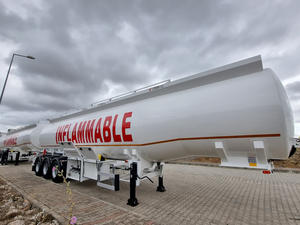 Semirremolque Cisterna de Combustible Modelo 2026 de 30000L, 3 Ejes, Acero al Carbono, para Transporte de Diésel y Gasolina, Camión de 4 Compartimentos - Product Image 5