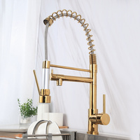 Robinet de cuisine moderne avec mitigeur eau chaude et froide, robinet d'évier de cuisine extractible doré.
