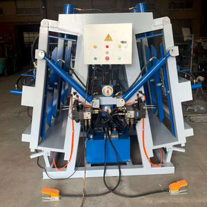 Machine <span class=keywords><strong>de</strong></span> fabrication <span class=keywords><strong>de</strong></span> panneaux <span class=keywords><strong>de</strong></span> bois lamellé-collé haute efficacité, presse rotative pour bois, machine à pince pour poutres <span class=keywords><strong>de</strong></span> contreplaqué, <span class=keywords><strong>prix</strong></span> - Product Image 1