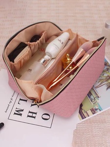 Factory Direct <strong>Sale</strong> Fashion PU Leather Large Travel <strong>Cosmetic</strong> <strong>Bag</strong> for Women Waterproof Black Toiletries <strong>Bag</strong> with Zipper Closure - Product Image 2