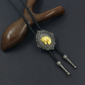 Nuevo Producto: Collar de Cuero con Diseño de Cabeza de Caballo y Cabeza de Vaca, Estilo Bolo Tie para Hombres y Mujeres - Product Image 2