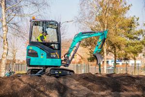 La Sunward SWE 17F es una miniexcavadora de 1.7 toneladas. Compacto y ligero para su transporte, pero con una gran potencia. - Product Image 6