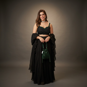 Sari en organza noir moderne prêt-à-porter pour femme, tenue de soirée, séchage rapide, toutes saisons, look haut de gamme pour mariage - Product Image 1