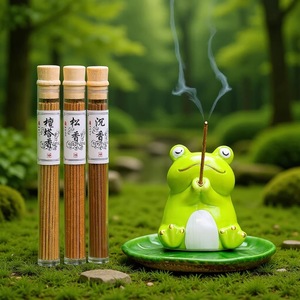 Porte-encens en céramique en forme de grenouille de dessin animé avec bâtonnets de bois de santal, aromatiques naturels, pour la décoration de la maison et du bureau - Product Image 1