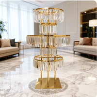 Support à fleurs en cristal doré à 5 niveaux, centre de table de mariage style lustre avec cristaux suspendus pour la décoration de chemin d'accès