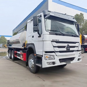 Camión de Asfalto HOWO 6X4 de 12000L, Camión Automático para Rociar Asfalto en Carreteras - Product Image 3