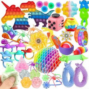 Caja de Regalo de Juguetes de Silicona con Forma de Pollito y Ojos Saltones, Juguetes Kawaii para Niños - Product Image 6