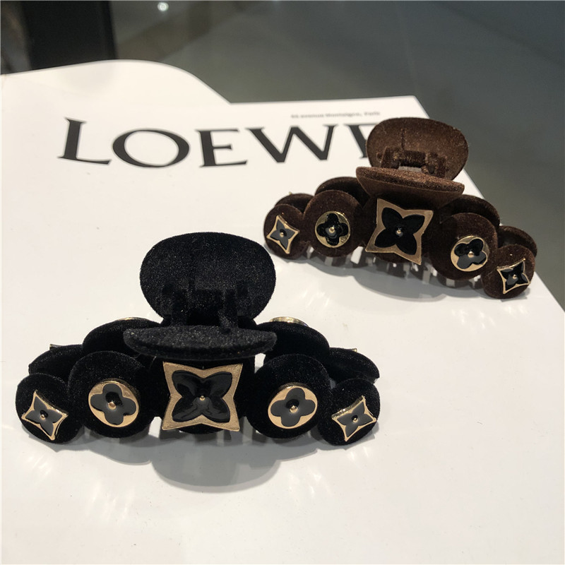 Высококачественные аксессуары для волос, бархатный зажим для волос, заколка для волос в виде клевера, большой зажим для волос в виде банана