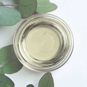 Wanlu Natürliches Zitroneneukalyptusöl Ätherisches Öl Großhandel Bio Rein Hautrevitalisierer mit Lorbeer - Product Image 3