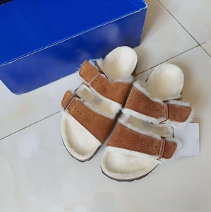 Chaussons d'hiver 2026 de haute qualité pour femmes, résistants au froid, en fourrure douce avec fermetures auto-agrippantes pour sols glissants - Product Image 2