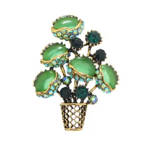 New 2024 Fashion Trend Retro Pins Vintage Flygrass Plant Breast Pins Banquet Accessories Factory Wholesale