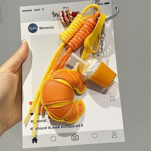음식 모양 열쇠고리 팬던트 땋은 끈 가방 참 장식 귀여운 PU 가죽 크루아상 말차 밀크티 컵 키체인 - Product Image 5