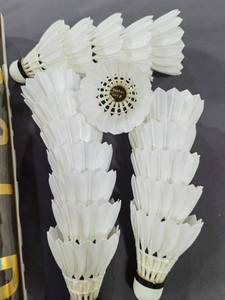 Cầu lông lông ngỗng vàng, chất lượng tốt, thích hợp cho thi đấu quốc tế, thương hiệu nổi tiếng của Trung Quốc - Product Image 3