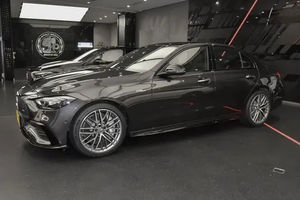 Mercedes-<span class=keywords><strong>AMG</strong></span> <span class=keywords><strong>C63</strong></span> <span class=keywords><strong>AMG</strong></span> d'Occasion 2021 à <span class=keywords><strong>Prix</strong></span> Réduit Prête pour l'Exportation Mondiale - Product Image 4