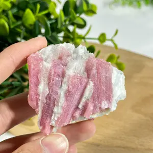Groothandel Natuurlijke Kristal Helende Steen Ruwe Edelsteen Roze Toermalijn Ruwe Steen Voor Feng Shui Decoratie