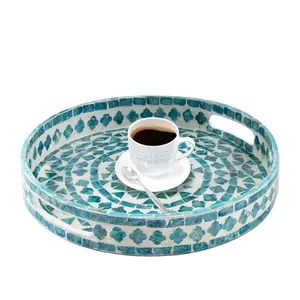 Bandeja de servicio con incrustaciones de hueso redondo hecho a mano con arte tradicional de Rajasthani para interiores de boutique a precio mayorista - Product Image 6