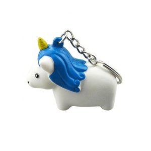 Porte-clés <span class=keywords><strong>licorne</strong></span> en plastique populaire porte-clés de <span class=keywords><strong>caca</strong></span> de nouveauté de dessin animé 3D - Product Image 6
