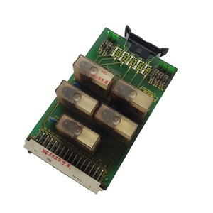 Carte de circuit de relais d'origine WD d'occasion 237U605571 pour pièces d'impression offset Roland 700 - Product Image 1