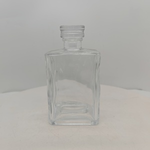 Wholesale 500ml clear Empty Glass Bottles for Whiskey Tequila Vodka <strong>Gin</strong> and Rum. - Product Image 3