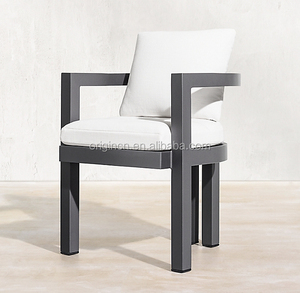 ชุดโต๊ะเก้าอี้รับประทานอาหารกลางแจ้งดีไซน์ทันสมัย รูปทรงครึ่งวงกลม พนักพิงรูปตัว T ทำด้วยมือจากอะลูมิเนียมกันสนิม - Product Image 1