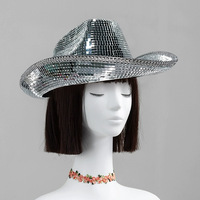 Chapeau de cowboy/cowgirl en verre avec boule disco – Vente en gros usine – Idéal pour les anniversaires et les enterrements de vie de jeune fille