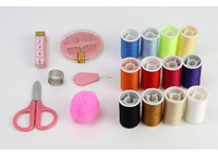 Boîte à couture portable en métal, kit complet d'outils de réparation à domicile avec fils, aiguilles et ciseaux, étui de réparation miniature multifonctionnel