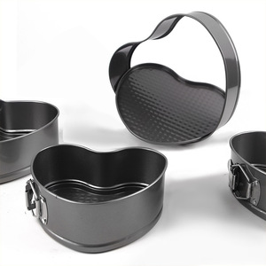 พิมพ์เค้กทรงหัวใจ แบบถอดก้นได้ ทำจากเหล็กคาร์บอน ขนาด 12 ซม. ถึง 28 ซม. สำหรับใช้ในบ้าน - Product Image 4