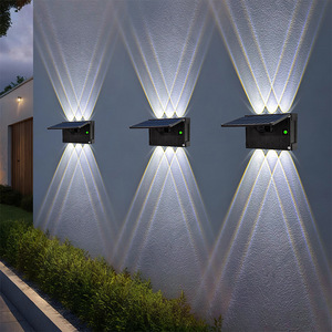 Lámpara de Pared Exterior con Energía Solar, 6 LED, Lente Convexa, Ángulo de Haz de 20 Grados, Forma de Tira Larga, Iluminación de Alto Lumen - Product Image 2