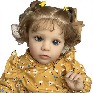 Peluches, Poupées <span class=keywords><strong>Lol</strong></span> Blythe, Poupées en silicone pour enfants, Poupées Co Comelon Kuromi, Poupées Islam Stroller Coding, Poupée Reborn réaliste, Jouet modèle 22 pouces - Product Image 4