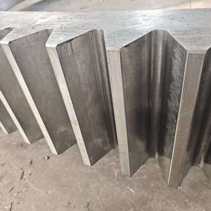 फ्लाईओवर के लिए औद्योगिक सीएनसी मशीनिंग, हेलिकल गियर रिडकर, बड़े गियर रैक और कस्टम गियर कताई रिंग समाधान - Product Image 4