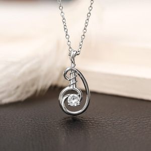 Collana con Ciondolo Creativo per Donne, Catena Minimalista per Clavicola, Gioiello Elegante e alla Moda per Uso Quotidiano, Regalo - Product Image 1