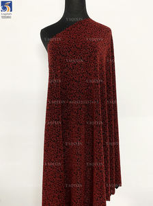 Kain Jacquard YX1284 160gsm 100% Poliester Grosir Warna Merah Anggur Mengkilap dengan Lurex dan Rhinestone 3D untuk Gaun Arab - Product Image 2