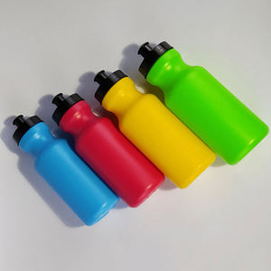 Bouteilles d'eau de sport de marque personnalisée de 20oz réutilisables sans BPA bouteilles de sport en plastique 600ml bec de boisson étanche à tirer - Product Image 3