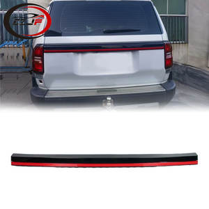 CZJF Lado de la luz de la tapa del maletero para <span class=keywords><strong>Toyota</strong></span> <span class=keywords><strong>Prado</strong></span> LC250 <span class=keywords><strong>2023</strong></span> 2024 Luz trasera de ancho completo Nuevo modelo de coche Luz trasera transversal - Product Image 4